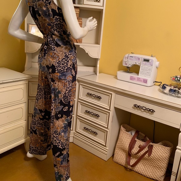 Vintage Paul Harris pant suit. - Picture 5 of 8